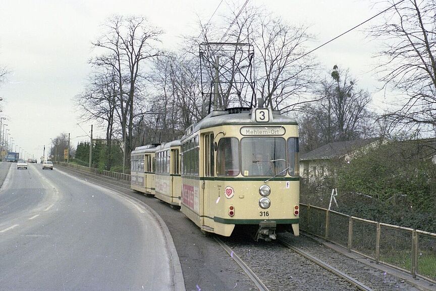 Straßenbahn nach Mehlem Straßenbahn nach Mehlem - ca. 1975 -